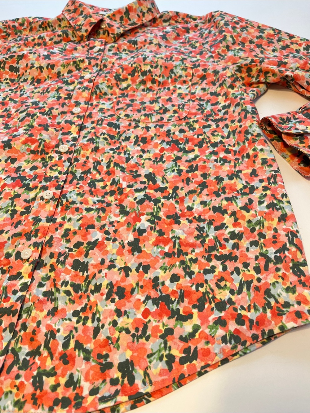 L.L. Bean women’s floral Blouse with Button size M Wrinkle Free 100% Cotton - Picture 10 of 10